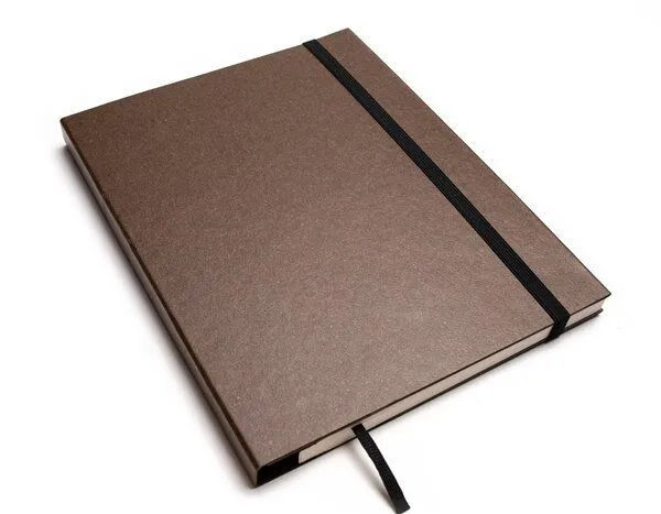 tyyp tyyp Notizbuch A5 Schweizer Broschur – 100% Recyclingpapier, Braun-kaffee, – Produktbild 1 von 4