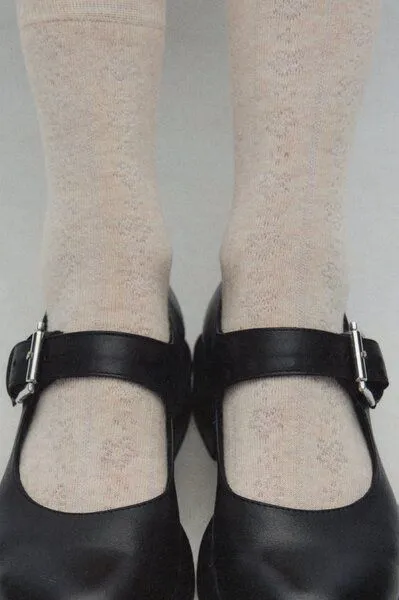 Rita Row Rita Row Socken LUNA mit Ajour-Blütenmuster, Beige, – Produktbild 2 von 4