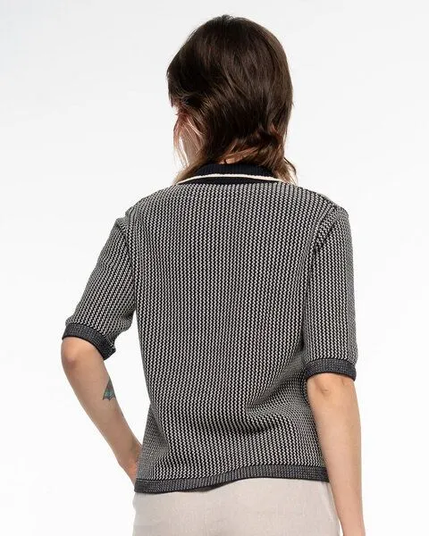 Alma & Lovis Alma & Lovis Edles Strick-Poloshirt aus Organic Cotton | Knit Polo, Raven (schwarz), – Produktbild 4 von 4