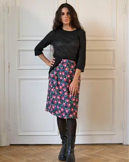 Aatise Aatise Kurzer bedruckter Wickelrock Zana aus 100% EcoVero – Produktbild 1 von 1