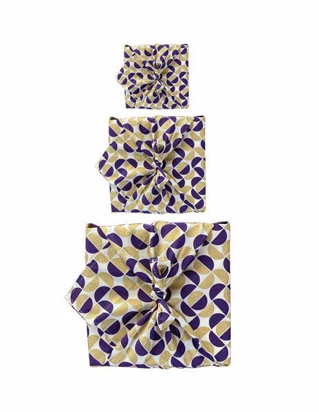 FabRap Gift Wrap FabRap Gift Wrap Wiederverwendbare Geschenkverpackung Furoshiki - Set mit drei Größen (einseitig), Gold moons (goldmonde), – Produktbild 2 von 4