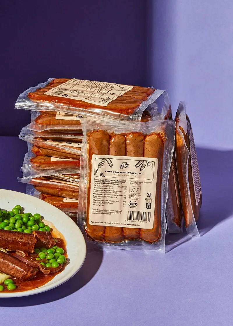 KoRo Feine vegane Bio Bratwurst 12 x 200 g – Produktbild 2 von 5