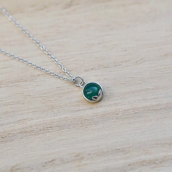 Eppi Eppi Goldkette mit Onyx-Cabochon Anhänger Azalea, Weiss, – Produktbild 1 von 3