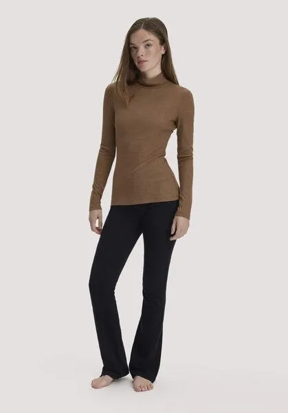 hessnatur hessnatur Mock-Neck Longsleeve WARM TOUCH aus Bio-Schurwolle und TENCEL Lyocell, Camel, – Produktbild 4 von 4
