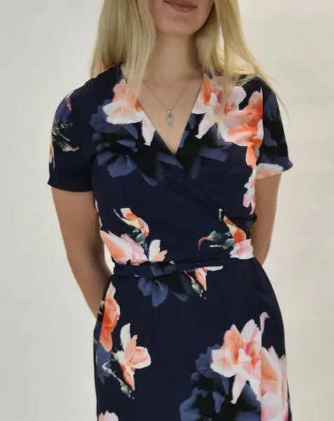 Aatise Aatise Wickelkleid 100% EcoVero Kurzarm Ziska- in Franckreich hergestellt, Blau, – Produktbild 2 von 4