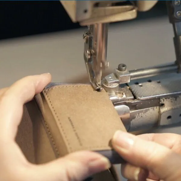 ANDERS & KOMISCH ANDERS & KOMISCH MINI DELUXE Slim Wallet mit RFID Schutz und Münzfach, Schwarz, – Produktbild 4 von 4