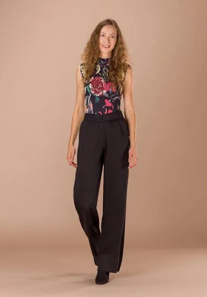 Atelier SNOW Atelier SNOW Set Ärmelloser Body + Marlenehose Elena aus Bio-Lyocell, Camellia, – Produktbild 2 von 4