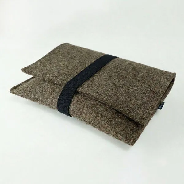 matilda k. manufaktur matilda k. manufaktur Kabel Organizer aus Wollfilz 'otto' in 2 Größen, Braun, – Produktbild 2 von 5