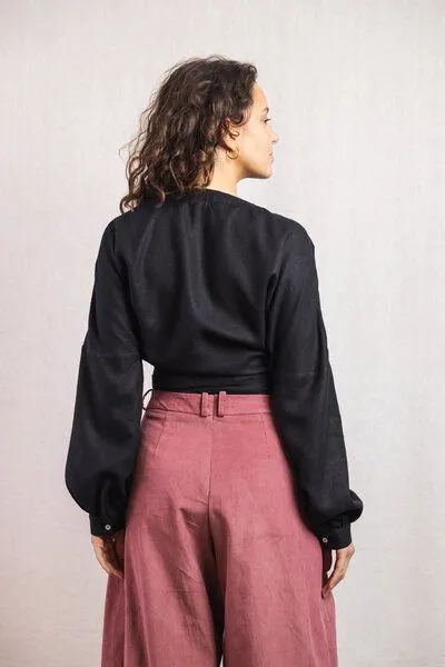 Jyoti - Fair Works Jyoti - Fair Works Bio-Baumwoll Wickelbluse Harita, Schwarz, – Produktbild 3 von 4