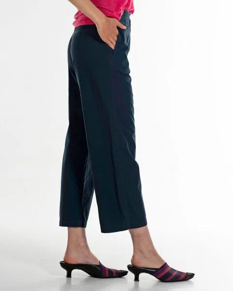 Alma & Lovis Alma & Lovis 7/8 Chino Sommerhose aus reiner Bio-Baumwolle | Summer Pants, Navy (blau), – Produktbild 3 von 3