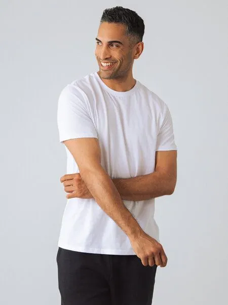 Honest Basics Honest Basics Herren Basic T-Shirt aus Bio- und recycelter Baumwolle, Weiss, – Produktbild 2 von 4