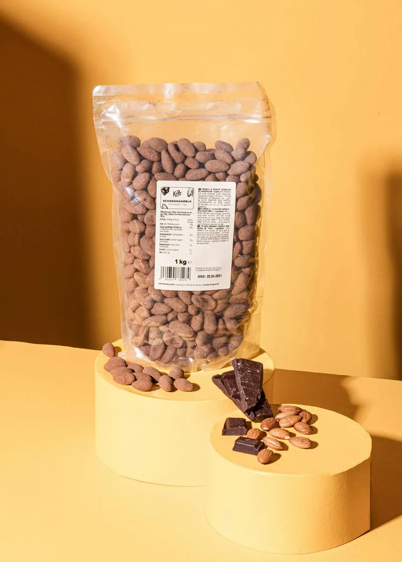 KoRo Skinny Dipped Mandeln in dunkler Schokolade mit Kakao 1 kg – Produktbild 1 von 5
