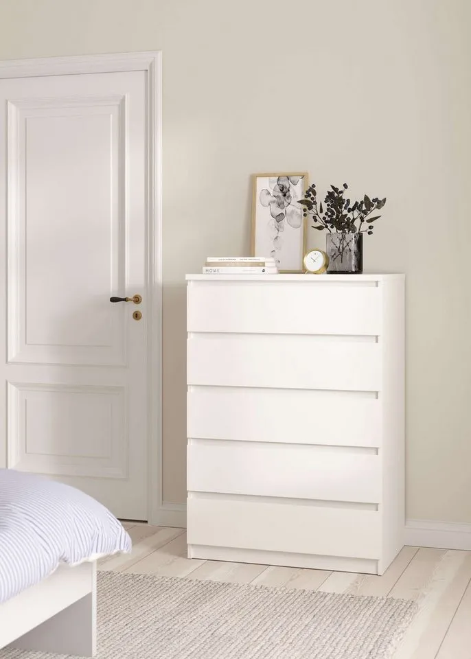 Home affaire Kommode Naia - 5 Schubladen & grifflose Front, Made in Denmark (Breite 77 cm / Höhe 111 cm, in mehreren Farben), Modern, skandinavisches Design, in mehreren Farben, Hoch, Weiß, – Produktbild 2 von 4