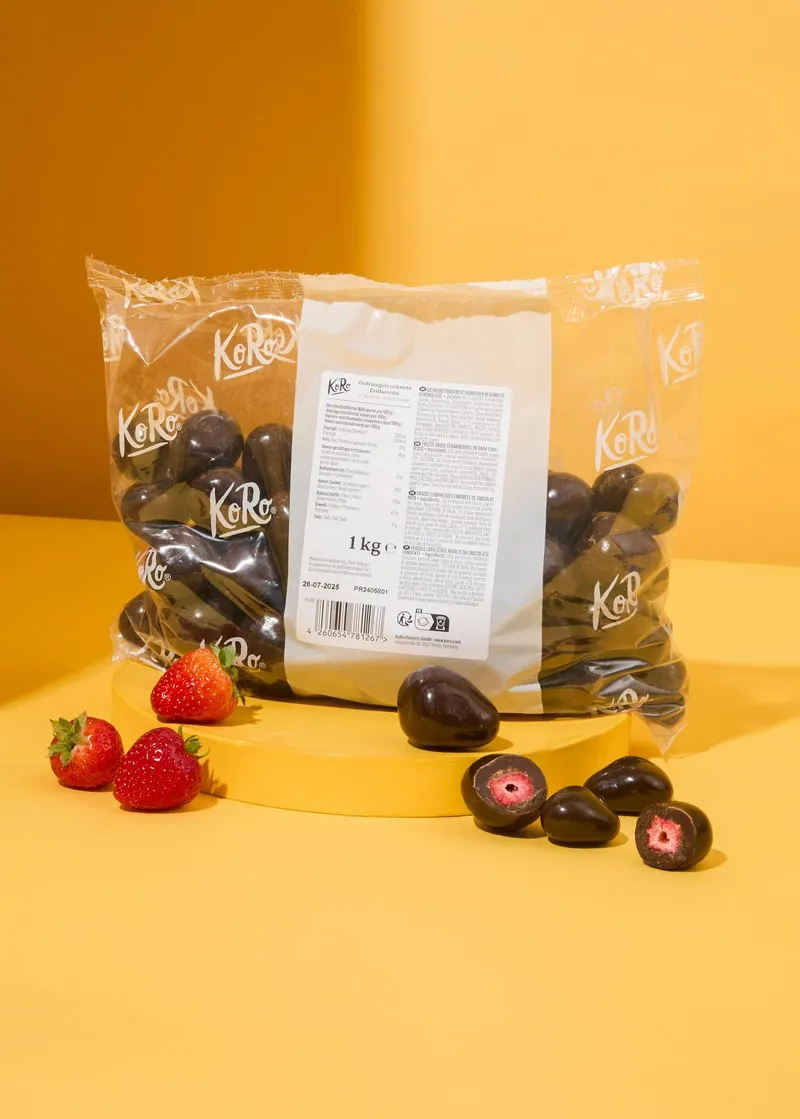 KoRo Gefriergetrocknete Erdbeeren in dunkler Schokolade 1 kg – Produktbild 2 von 5