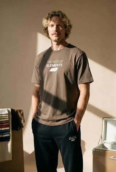 THE FACE OF ELEMENTS The Face of Elements Bold - Regular Fit T-Shirt aus 100% Bio-Baumwolle, Mocha (braun), – Produktbild 1 von 4