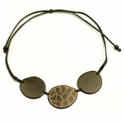 Mekhada Mekhada Tagua Kette "Hostami", Länge verstellbar bis ca. 70 cm, Textilband, Steinnuß – Produktbild 1 von 1