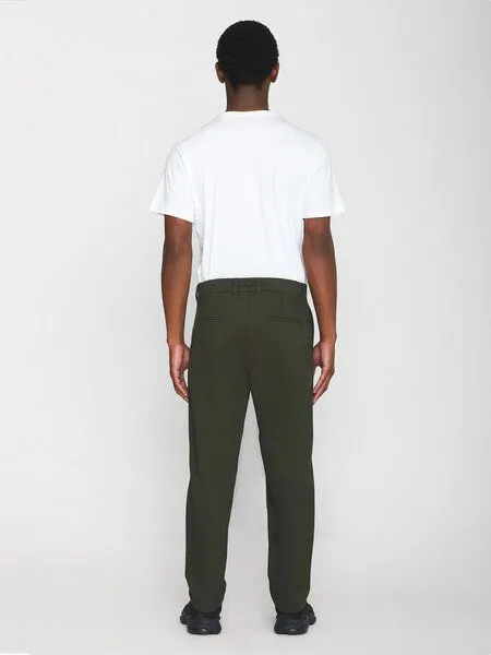 KnowledgeCotton Apparel KnowledgeCotton Apparel Twill-Chinohose - CHUCK regular chino twill pants - aus Bio Baumwolle, Grün (forrest night), – Produktbild 2 von 4