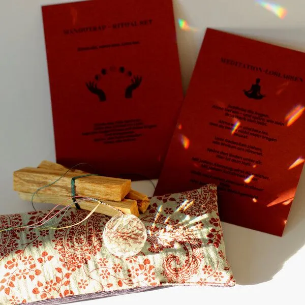ManduTrap ManduTrap Ritual- & Meditations-Geschenkset – Leinsamen-Augenkissen mit Lavendel, Kristall, Palo Santo & Anleitung – Produktbild 4 von 4