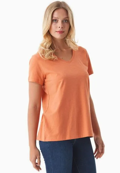 ORGANICATION ORGANICATION Damen Basic T-Shirt aus Bio-Baumwolle mit V-Ausschnitt, Dusty orange, – Produktbild 3 von 4