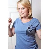 päfjes päfjes Pinguin mit Schirm / Brusttasche - Fair Wear Bio Frauen T-Shirt - Blau – Produktbild 1 von 1