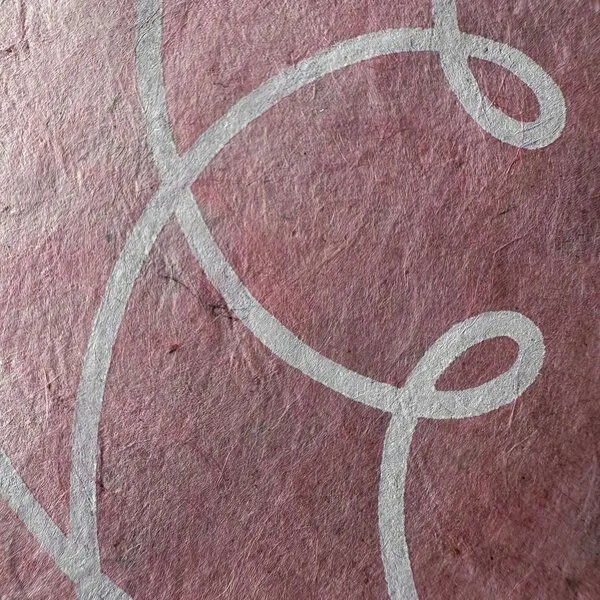 Veskor Cassiopeia Veskor Cassiopeia VENUS FLOWER Heilige Geometrie Linoldruck | 16 × 16 cm | Weiß auf Blush-Rosa – Produktbild 2 von 4