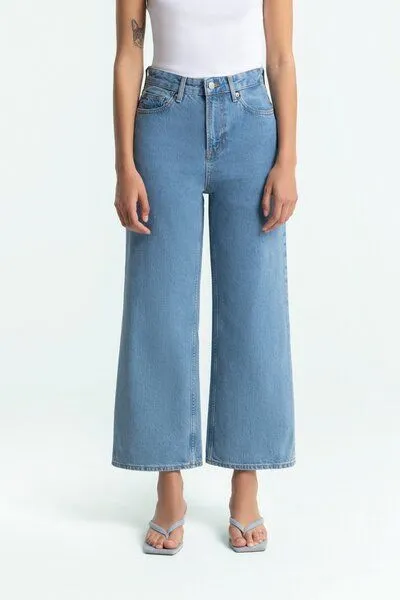 Kings Of Indigo Kings Of Indigo ELISABETH CROPPED | CLEAN HOLO MID VINTAGE, Clean holo mid vintage, – Produktbild 2 von 3