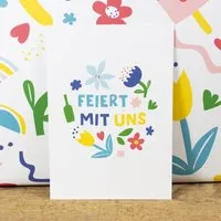 Bow & Hummingbird Bow & Hummingbird Postkarte Feiert mit uns – Produktbild 1 von 1