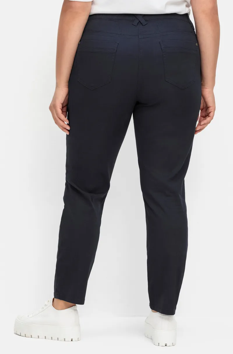 sheego 5-Pocket-Hose, Tiefblau, – Produktbild 2 von 2