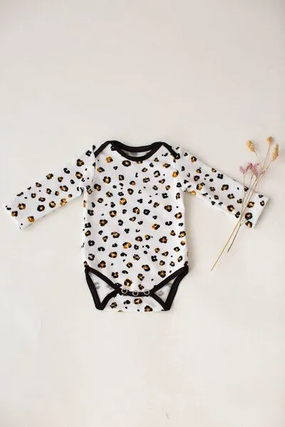 NoniKids Berlin Langarm Baby Body *Leopard weiß* Bio Baumwolle | NoniKids Berlin – Produktbild 2 von 3