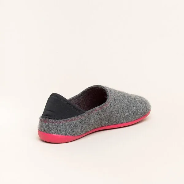 Gottstein Gottstein Filzhausschuh Wool Slip-On aus 100% Schurwolle - für Damen & Herren - Rutschfeste Gummisohle, Dunkel-grau, – Produktbild 4 von 4