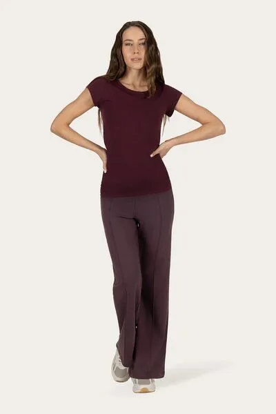 Urban Goddess Urban Goddess Zefira Yoga Tee, Fig (lila), – Produktbild 2 von 4