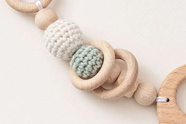 NoniKids Berlin NoniKids Berlin Kinderwagenkette Holz *Elefant* 4 Farben | Bio Baumwolle, Mint | weiss, – Produktbild 4 von 4