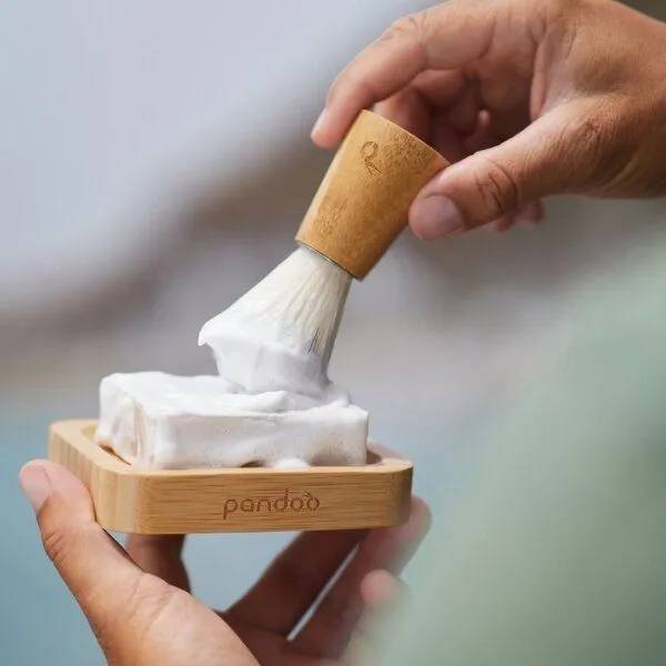 pandoo pandoo veganer Rasierpinsel mit Bambusgriff – Produktbild 3 von 4