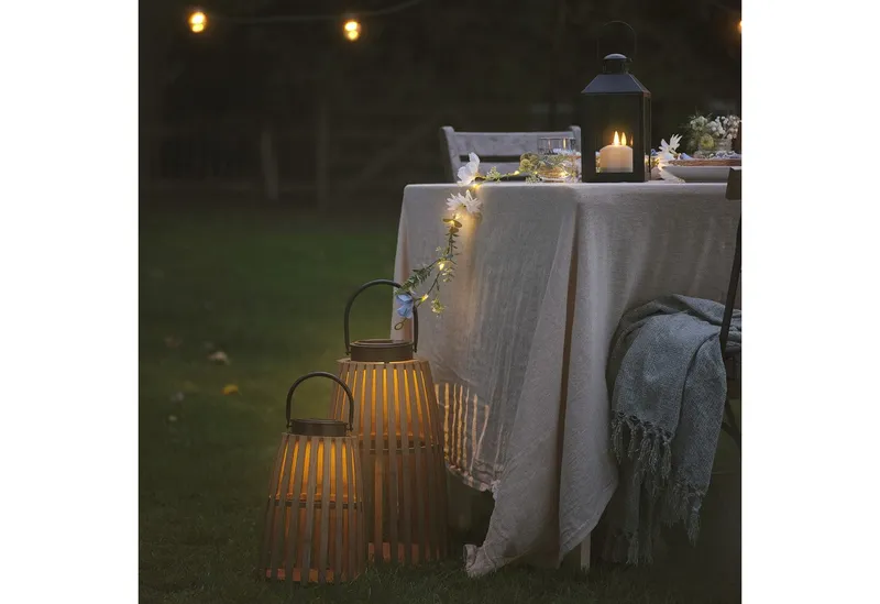 Lights4fun LED Laterne Sol Solar-Laterne aus Bambus 30,5 cm mit warmweißen LEDs – Produktbild 4 von 4