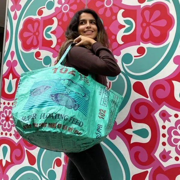 REFISHED fair fashion REFISHED fair fashion Tasche 'SOULMATE COTTON' Limitierte Edition! - upcycelte Fischfuttersäcke, #fish moosgrün/#cotton stripe, – Produktbild 4 von 5