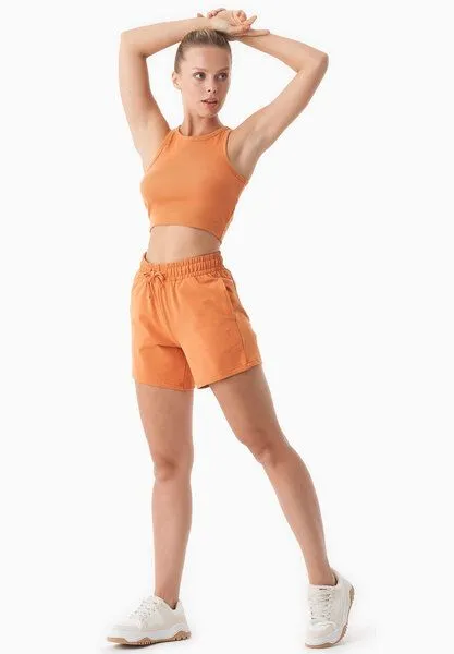 ORGANICATION ORGANICATION SABBRINA | Leichte Sweatshorts aus Bio-Baumwolle, Apricot tan, – Produktbild 1 von 4