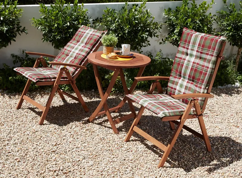 Merxx Merxx Balkonset Borkum, (5-tlg., 2x Klappsessel, inkl. Sitz- und Rückenkissen, 1x Klapptisch Ø 65 cm), Eukalyptusholz, FSC® Mix, geeignet für 2 Personen, Braun, – Produktbild 1 von 5
