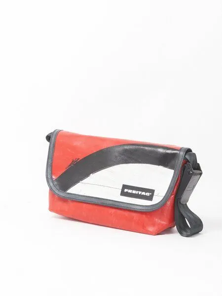 Freitag Freitag F41 Hawaii Five-O - red white black (000004289637) – Produktbild 2 von 3