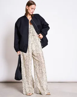 JAN N JUNE JAN 'N JUNE Damen vegan Blouson Tanaro Schwarz – Produktbild 1 von 1