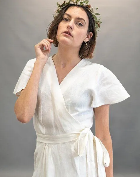Aatise Aatise 100% Leinen-Wickelkleid mit Schmetterlingsärmeln Zargot, Weiss, – Produktbild 1 von 3