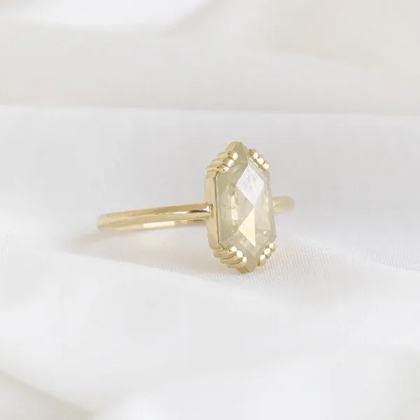Eppi Eppi Goldener Ring mit Hexagon Salt und Pepper Diamanten Yene, Weiss, – Produktbild 2 von 4