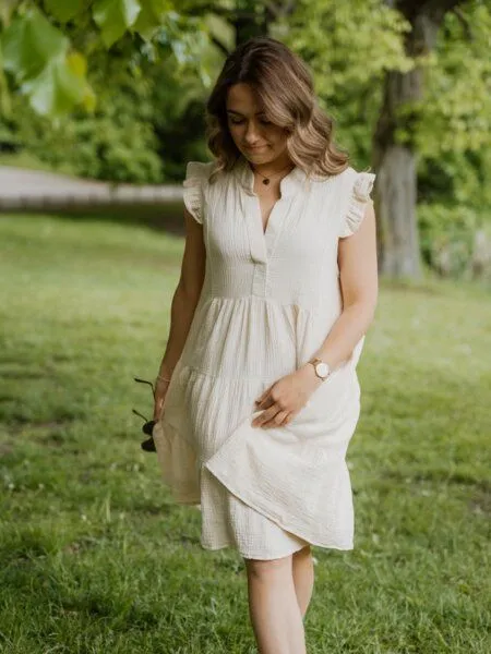 Hutch&Putch Hutch&Putch Musselin Sommerkleid - mit gerüschten Ärmeln - 100% Bio-Baumwolle - Volantkleid - kurzes Kleid - weich und atmungsaktiv, Beige, – Produktbild 1 von 4