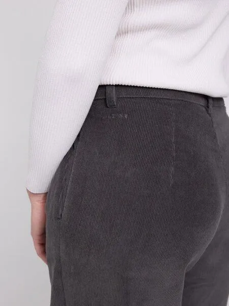 Mazine Mazine Damen "Pleated" Cordhose aus 99% Bio-Baumwolle und 1% Elasthan, Anthrazit, – Produktbild 4 von 4