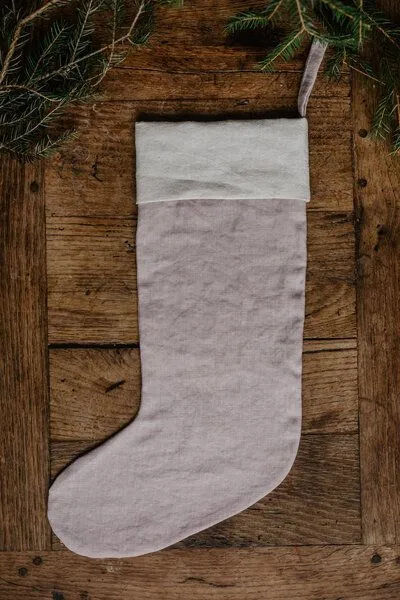 AmourLinen AmourLinen Weihnachtsstrumpf aus Leinen, Dusty rose (rosa), – Produktbild 1 von 2