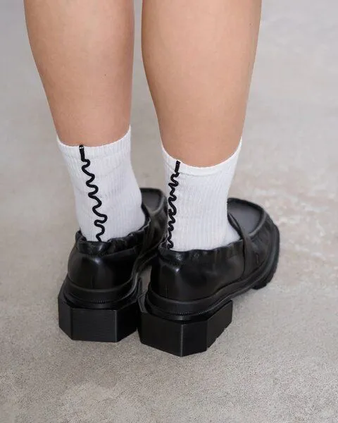JAN N JUNE JAN N JUNE Socken Overlock, White black, – Produktbild 1 von 1