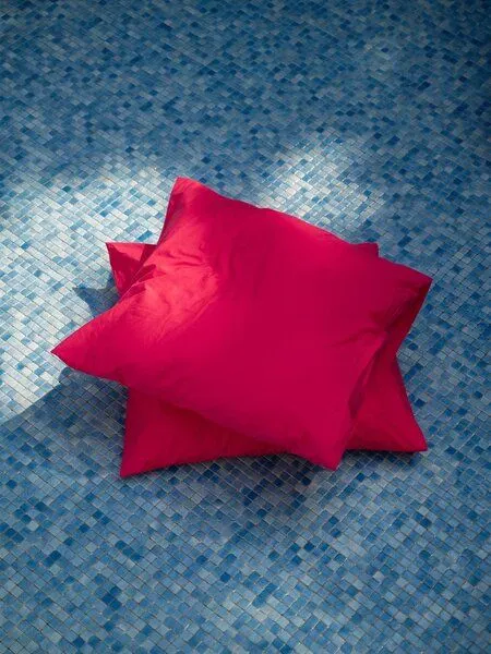 erlich textil erlich textil Fred Kopfkissenbezug aus weicher Bio-Baumwolle, made in Europe, Knallpink, – Produktbild 4 von 8
