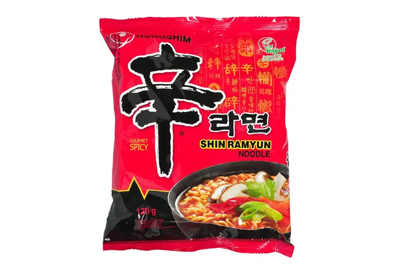 Nong Shim Fertiggericht Nong Shim Shin Ramyun Ramen Nudeln scharf 20x120g, 30 x – Produktbild 2 von 2