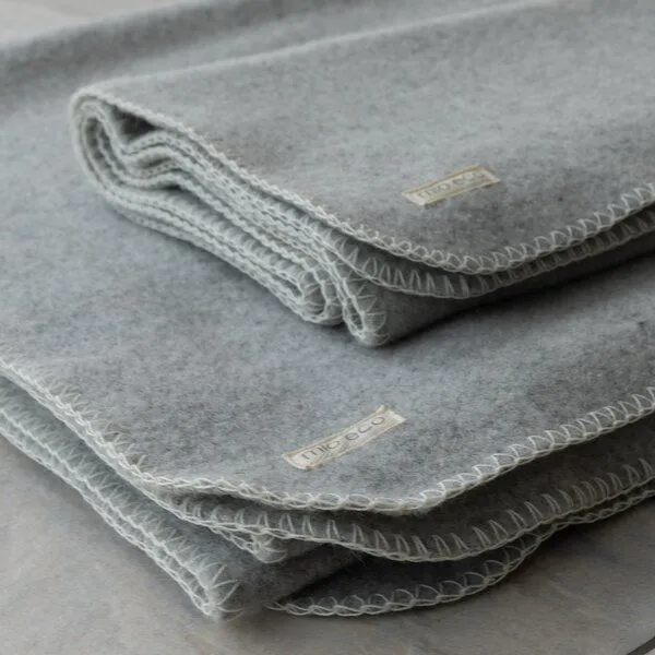 mio eco mio eco SET: Yin Yoga Mattenauflage & Große Decke Elbwolle, Grau, – Produktbild 2 von 4