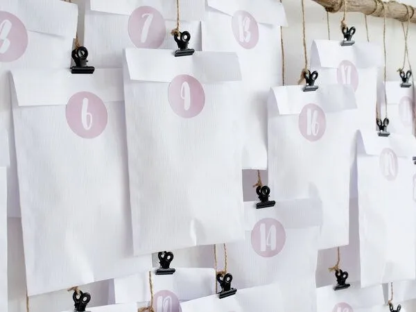 renna deluxe renna deluxe DIY Adventskalender in Rosa zum Befüllen – Produktbild 4 von 4