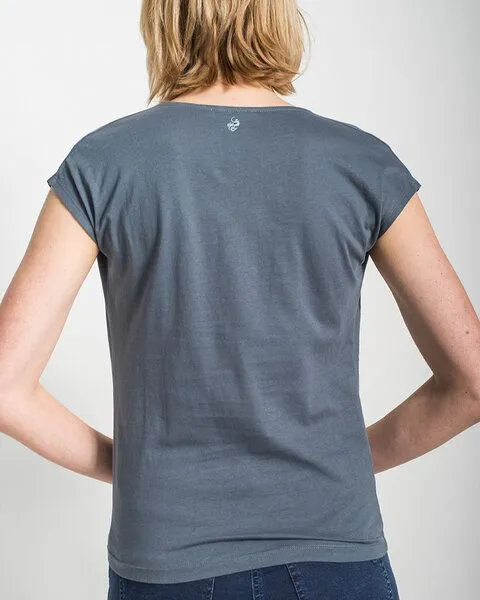 Alma & Lovis Alma & Lovis Shirt mit Wasserfall-Ausschnitt, aus Bio-Baumwolle | Short Cascade, Dunkelgrün, – Produktbild 3 von 4